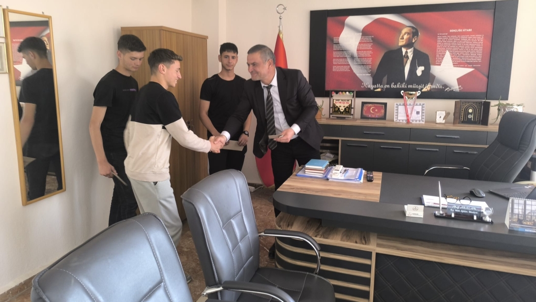 Çeltikçide Okullar Tatil mi?